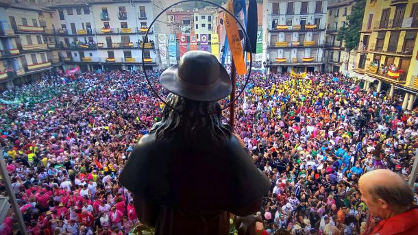 Fiesta de San Roque, el arte de combinar devoción, charanga y celebración en un escenario grandioso