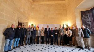 Nuevo convenio para regular viviendas turísticas en Andalucía