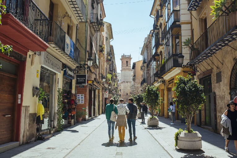 Descubre el vibrante Barrio del Carmen en València