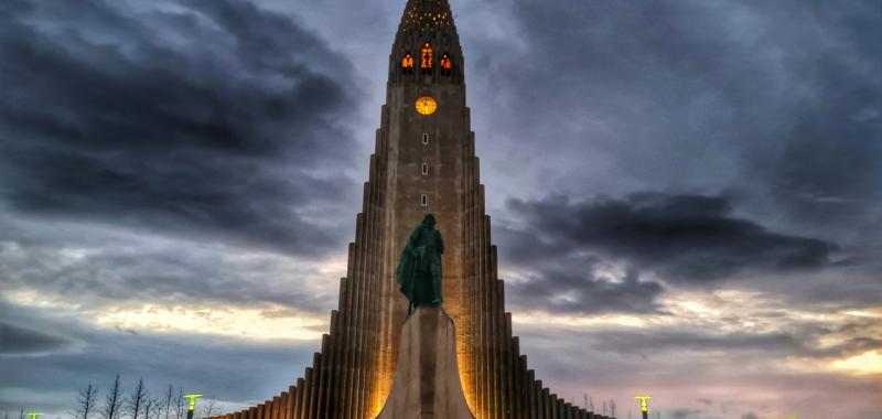 1.1. Islandia_Reikiavik_iglesia de Hallgrímskirkja